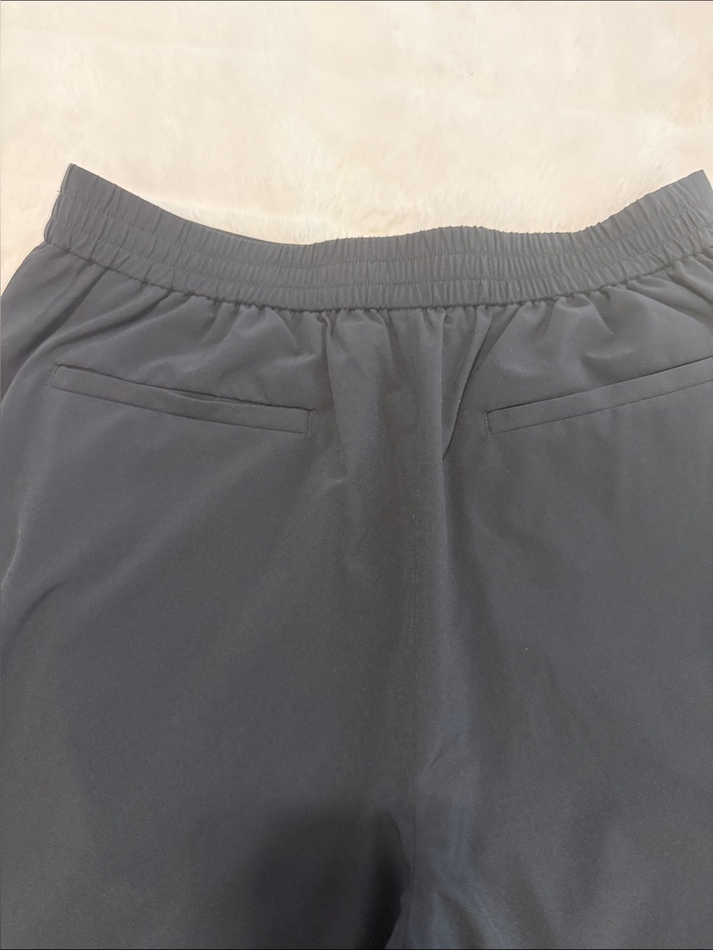 Women’s Elastic Waist ankle/crop Banana Republic Air stretch pants